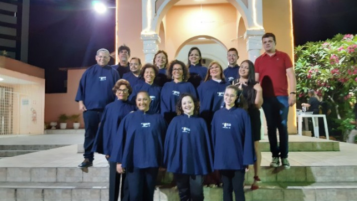 CORAL AABB ENCERRA ANO COM APRESENTAÇÃO DE NATAL