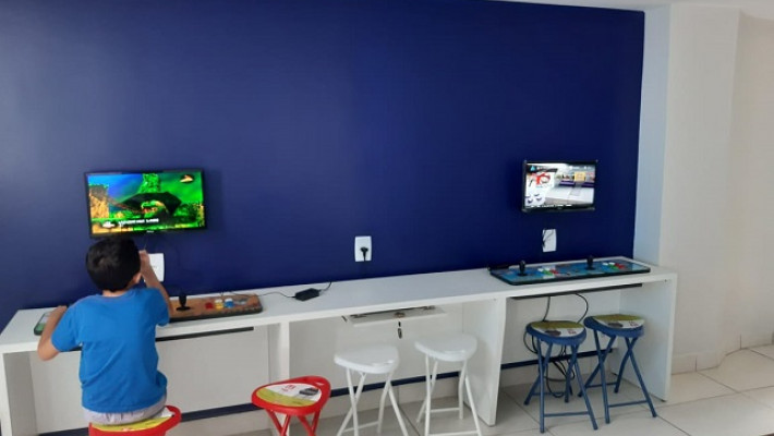 SALA DE JOGOS RECEBE PRIMEIROS JOGOS ELETRÔNICOS