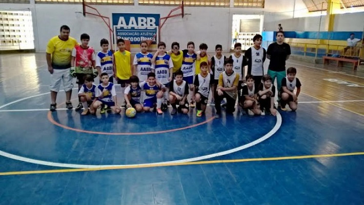 TORNEIOS DE FUTEBOL MOVIMENTARAM A AABB NO FIM DE SEMANA