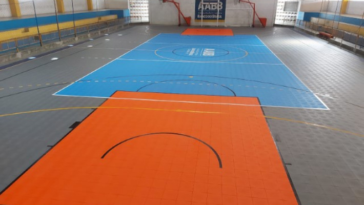 NOVO PISO DO GINÁSIO